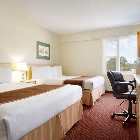 Travelodge By Wyndham Lethbridge Eksteriør bilde